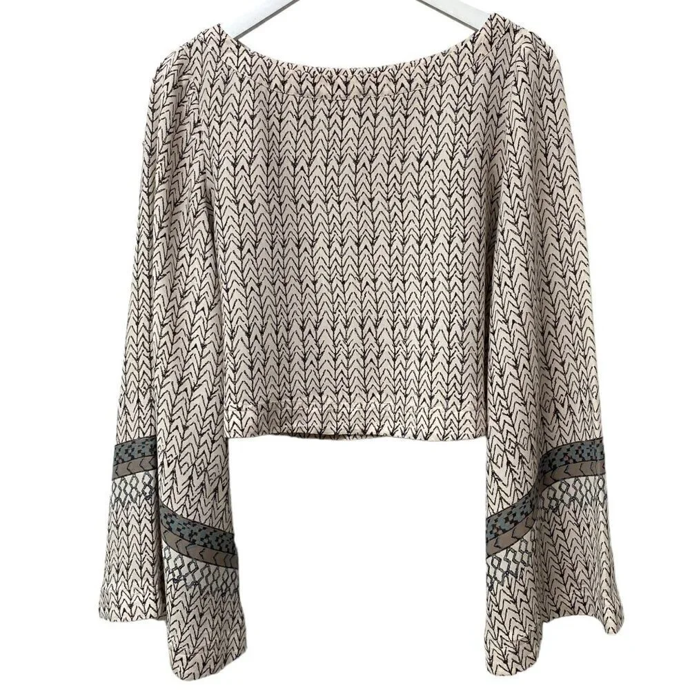 FREE PEOPLE Crop Blouse Size Small Boho Print Cream Stars Aligned Flowy Sleeves